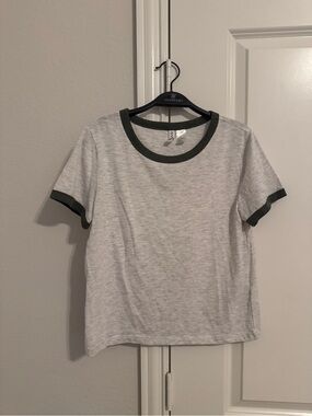 H&M Divivd ringer t-shirt women short sleeve size M